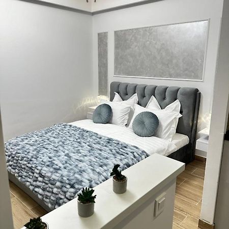 Luxury Studio 7 Roşu Eksteriør bilde